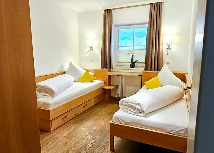 Urlaubsland Sonnfeld * פלאכאו